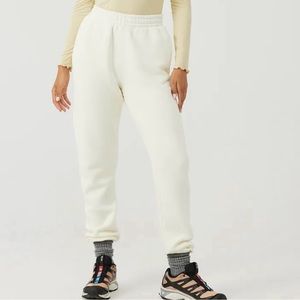 Outdoor Voices Nimbus Sweatpant Size Small EUC